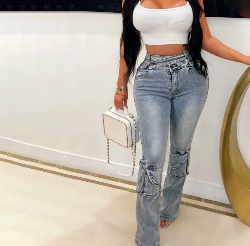 Stay Strapped’ Jeans